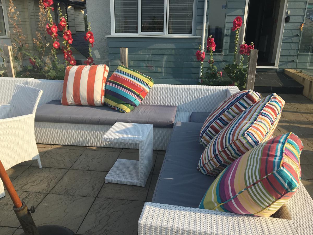 The Beach Bed & Breakfast Hythe  Bagian luar foto